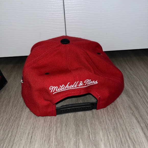 Men’s Miami Heat SnapBack Hats 9FIFTY / MITCHELL & NESS - Picture 10 of 15